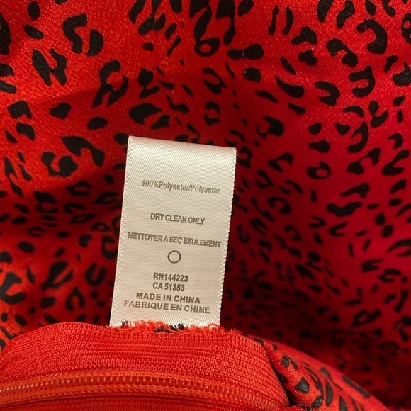 Bishop + Young Satin Front Twist Karlie Top Red Cheetah Print - Picture 6 of 7